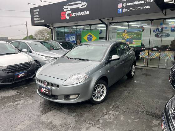 FIAT BRAVO 1.8 ESSENCE 16V FLEX 4P AUTOMATIZADO FIAT BRAVO 1.8 ESSENCE 16V FLEX 4P AUTOMATIZADO